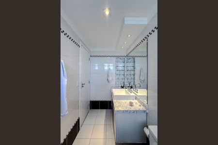 Apartamento para alugar com 240m², 3 quartos e 4 vagas Apartamento para alugar com 240m², 3 quartos e 4 vagasBanheiro da Suíte 3