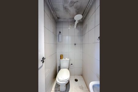 Apartamento para alugar com 240m², 3 quartos e 4 vagas Apartamento para alugar com 240m², 3 quartos e 4 vagasBanheiro de Serviço