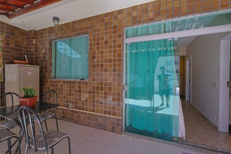 Apartamento à venda com 210m², 4 quartos e 2 vagas Apartamento à venda com 210m², 4 quartos e 2 vagasCobertura