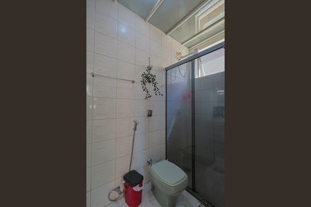 Apartamento à venda com 210m², 4 quartos e 2 vagas Apartamento à venda com 210m², 4 quartos e 2 vagasBanheiro da Suíte