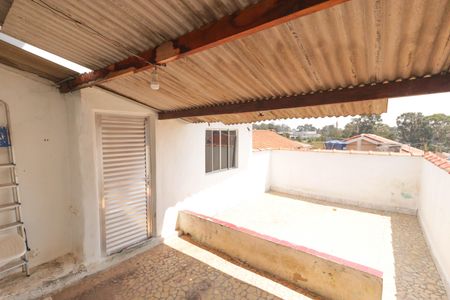 Casa à venda com 95m², 3 quartos e 2 vagas Casa à venda com 95m², 3 quartos e 2 vagasQuintal