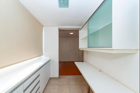Suíte de apartamento à venda com 1 quarto, 45m² em Cidade Jardim, Belo Horizonte