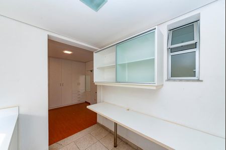 Suíte de apartamento à venda com 1 quarto, 45m² em Cidade Jardim, Belo Horizonte