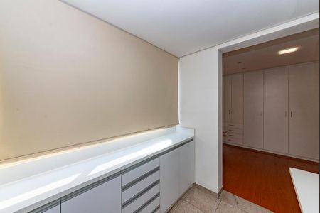 Apartamento à venda com 45m², 1 quarto e 1 vaga Apartamento à venda com 45m², 1 quarto e 1 vagaSuíte