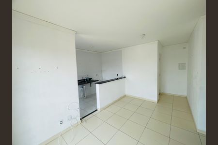 Sala de apartamento para alugar com 2 quartos, 51m² em Parque Industrial Cumbica, Guarulhos