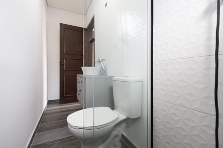 Casa à venda com 258m², 4 quartos e 6 vagas Casa à venda com 258m², 4 quartos e 6 vagasBanheiro da Suíte 2