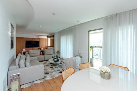 Sala de apartamento à venda com 3 quartos, 145m² em Brooklin, São Paulo