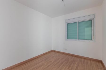 Apartamento à venda com 180m², 4 quartos e 4 vagas Apartamento à venda com 180m², 4 quartos e 4 vagasQuarto 1