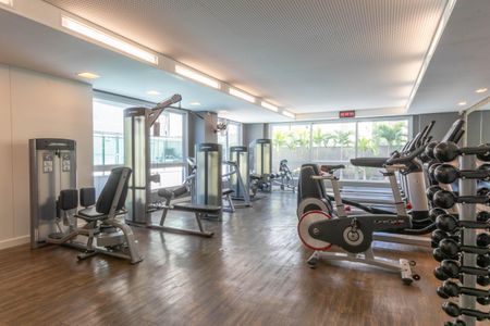 Apartamento à venda com 180m², 4 quartos e 4 vagas Apartamento à venda com 180m², 4 quartos e 4 vagasÁrea comum - Academia