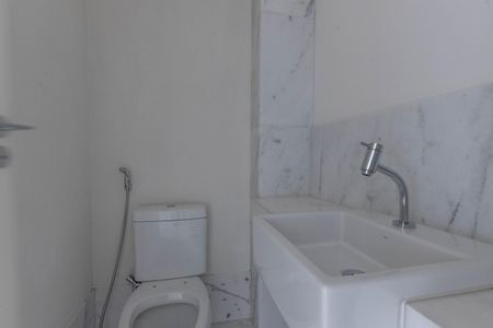 Apartamento à venda com 180m², 4 quartos e 4 vagas Apartamento à venda com 180m², 4 quartos e 4 vagasLavabo