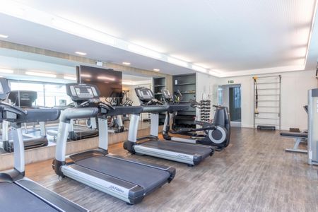 Apartamento à venda com 180m², 4 quartos e 4 vagas Apartamento à venda com 180m², 4 quartos e 4 vagasÁrea comum - Academia