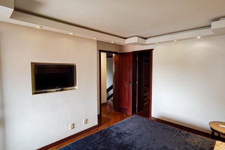 Casa à venda com 310m², 4 quartos e 2 vagas Casa à venda com 310m², 4 quartos e 2 vagasquarto 2 suite