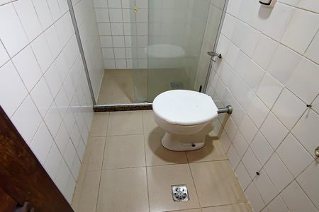 Casa à venda com 310m², 4 quartos e 2 vagas Casa à venda com 310m², 4 quartos e 2 vagasbanheiro de serviço