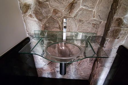 Casa à venda com 310m², 4 quartos e 2 vagas Casa à venda com 310m², 4 quartos e 2 vagaslavabo