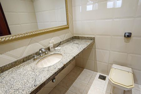 Casa à venda com 310m², 4 quartos e 2 vagas Casa à venda com 310m², 4 quartos e 2 vagasquarto 4 suite