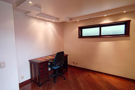 Casa à venda com 310m², 4 quartos e 2 vagas Casa à venda com 310m², 4 quartos e 2 vagasquarto 4 suite