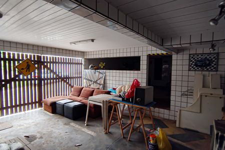 Casa à venda com 310m², 4 quartos e 2 vagas Casa à venda com 310m², 4 quartos e 2 vagasgaragem