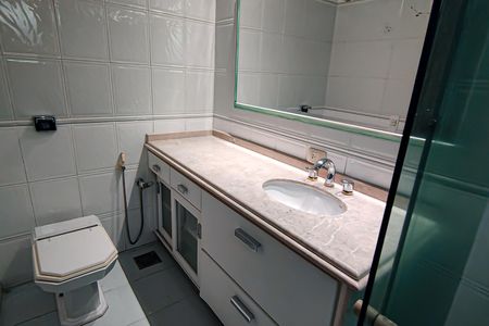 Casa à venda com 310m², 4 quartos e 2 vagas Casa à venda com 310m², 4 quartos e 2 vagasquarto 3 suite