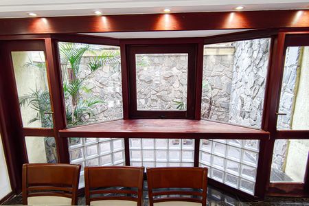 Casa à venda com 310m², 4 quartos e 2 vagas Casa à venda com 310m², 4 quartos e 2 vagassala 2