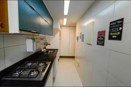 Apartamento à venda com 85m², 3 quartos e 1 vaga Apartamento à venda com 85m², 3 quartos e 1 vagaCozinha