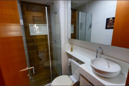 Apartamento à venda com 85m², 3 quartos e 1 vaga Apartamento à venda com 85m², 3 quartos e 1 vagaBanheiro Social 2