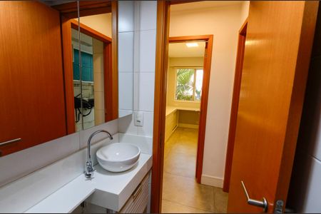 Apartamento à venda com 85m², 3 quartos e 1 vaga Apartamento à venda com 85m², 3 quartos e 1 vagaBanheiro Social 2