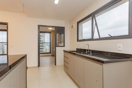 Apartamento à venda com 127m², 4 quartos e 2 vagasCozinha