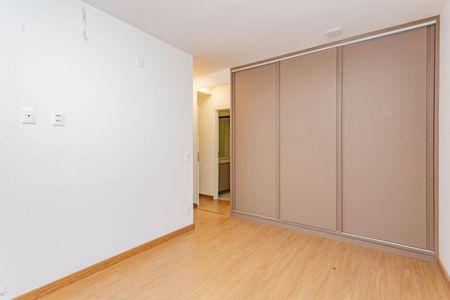 Apartamento à venda com 127m², 4 quartos e 2 vagasSuíte 1