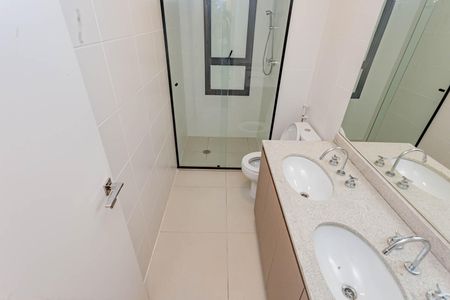 Apartamento à venda com 127m², 4 quartos e 2 vagasBanheiro da Suíte 1