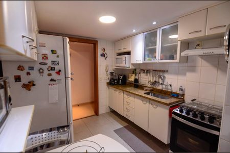Apartamento à venda com 88m², 3 quartos e 1 vaga Apartamento à venda com 88m², 3 quartos e 1 vagaCozinha