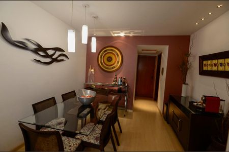 Apartamento à venda com 88m², 3 quartos e 1 vaga Apartamento à venda com 88m², 3 quartos e 1 vagaSala