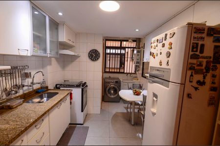 Apartamento à venda com 88m², 3 quartos e 1 vaga Apartamento à venda com 88m², 3 quartos e 1 vagaCozinha