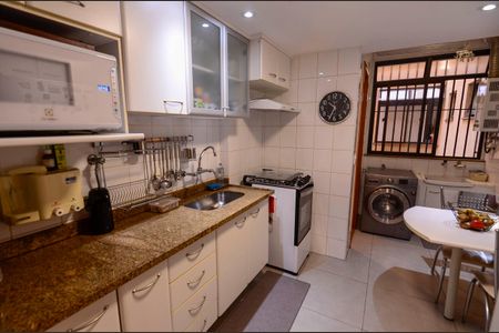 Apartamento à venda com 88m², 3 quartos e 1 vaga Apartamento à venda com 88m², 3 quartos e 1 vagaCozinha