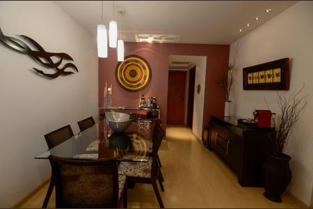 Apartamento à venda com 88m², 3 quartos e 1 vaga Apartamento à venda com 88m², 3 quartos e 1 vagaSala