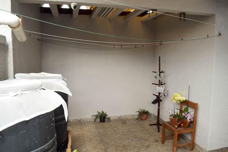 Casa à venda com 260m², 3 quartos e 3 vagasÁrea externa