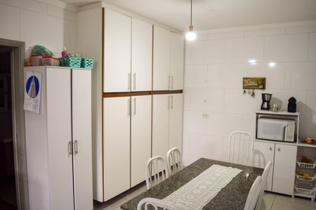 Casa à venda com 260m², 3 quartos e 3 vagasCozinha