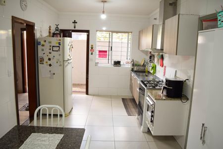 Casa à venda com 260m², 3 quartos e 3 vagasCozinha