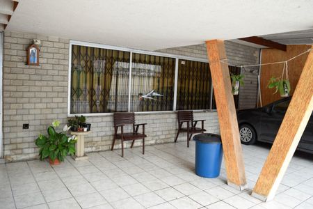 Casa à venda com 260m², 3 quartos e 3 vagasGaragem