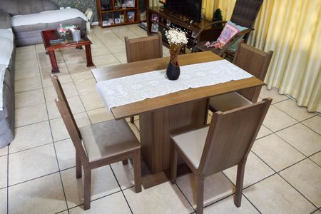 Casa à venda com 260m², 3 quartos e 3 vagasSala