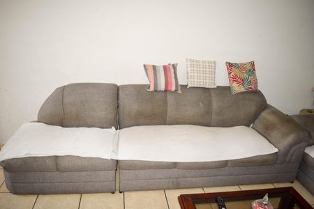 Casa à venda com 260m², 3 quartos e 3 vagasSala