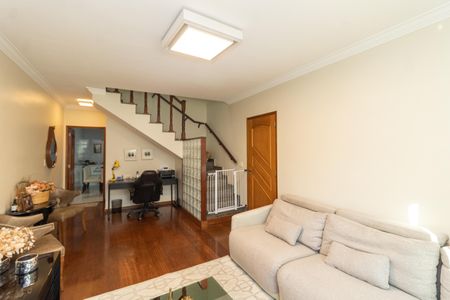 Sala de casa para alugar com 3 quartos, 190m² em Vila Mazzei, São Paulo