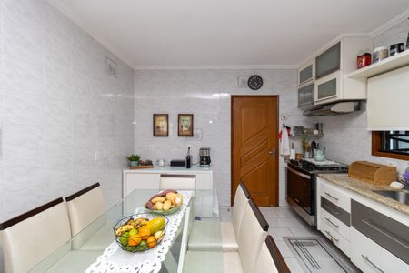 Casa à venda com 190m², 3 quartos e 5 vagas Casa à venda com 190m², 3 quartos e 5 vagasCozinha