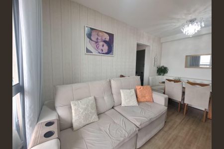 Sala de apartamento para alugar com 2 quartos, 60m² em Jaguaribe, Osasco