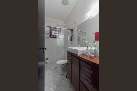 Casa à venda com 97m², 2 quartos e 3 vagasBanheiro