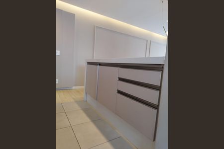 Apartamento à venda com 68m², 2 quartos e 1 vaga Apartamento à venda com 68m², 2 quartos e 1 vagaCozinha - Armários