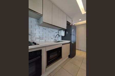 Apartamento à venda com 68m², 2 quartos e 1 vaga Apartamento à venda com 68m², 2 quartos e 1 vagaCozinha - Armários