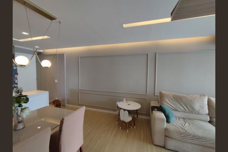 Apartamento à venda com 68m², 2 quartos e 1 vaga Apartamento à venda com 68m², 2 quartos e 1 vagaSala