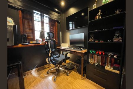 Casa à venda com 125m², 4 quartos e 2 vagas Casa à venda com 125m², 4 quartos e 2 vagasQuarto 3 / Escritório