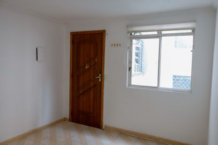 Sala de apartamento à venda com 2 quartos, 42m² em Padroeira, Osasco