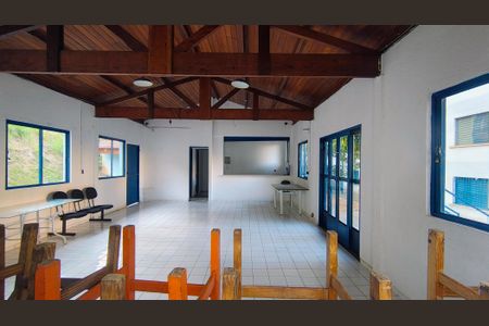 Apartamento à venda com 42m², 2 quartos e 1 vaga Apartamento à venda com 42m², 2 quartos e 1 vagaÁrea comum - Salão de festas